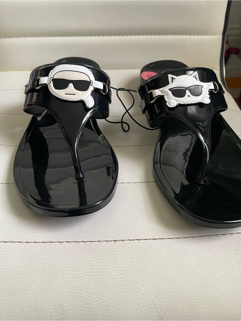 Karl Lagerfeld Black Patent Jelly Thong Sandals with White Character Appliqués